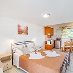 Anna And Maisonettes Arillas (Corfu)