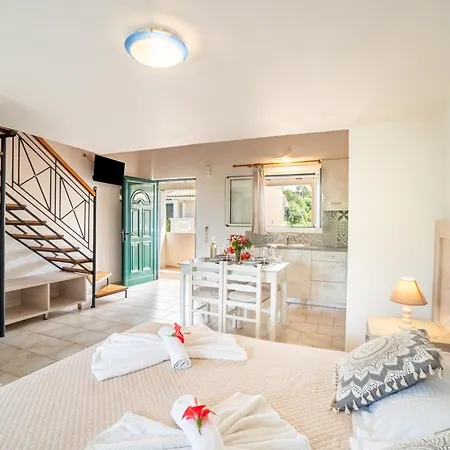 Anna And Maisonettes דירה