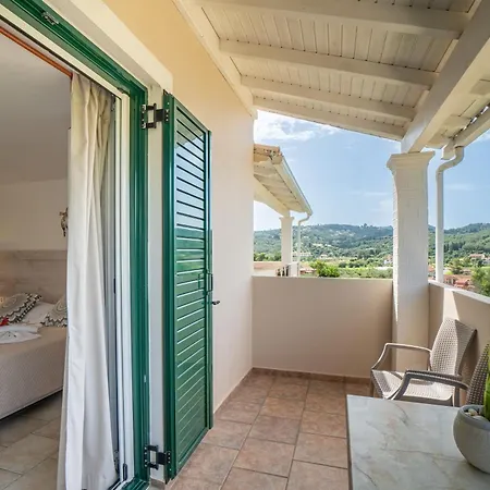 Anna And Maisonettes