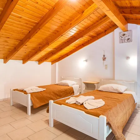 Anna And Maisonettes דירה