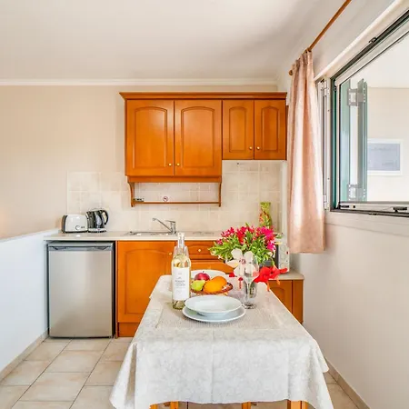 Anna And Maisonettes דירה *